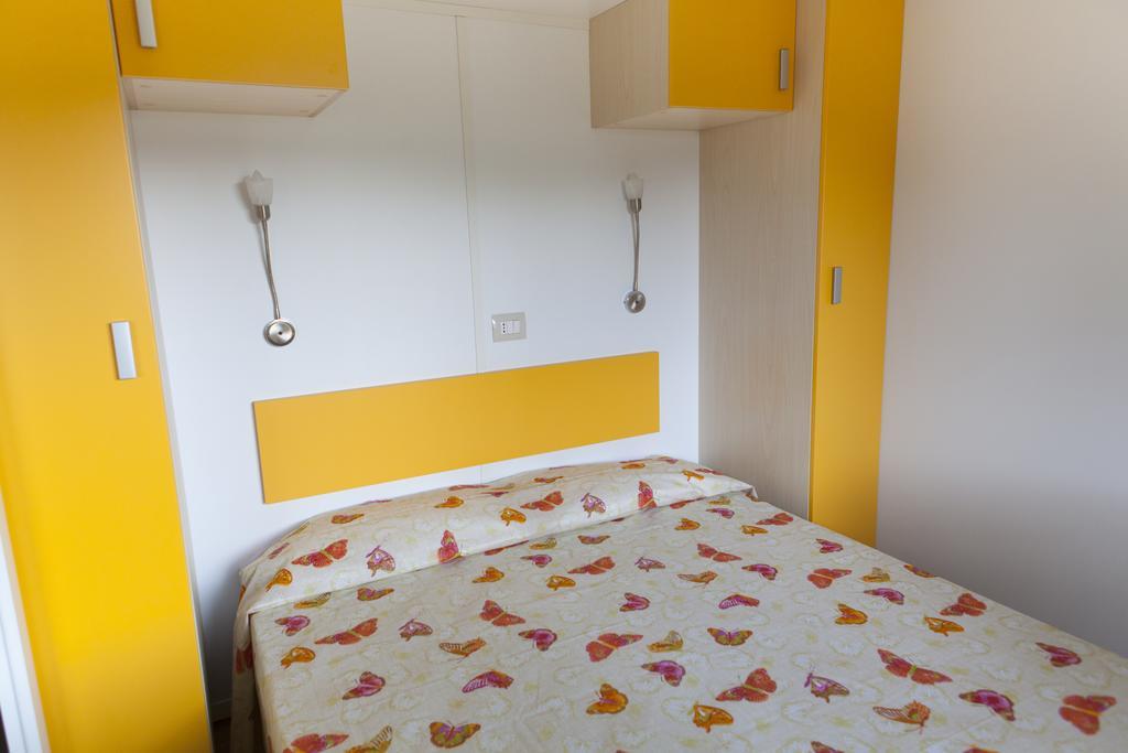 Camping Delfino Albenga Værelse billede