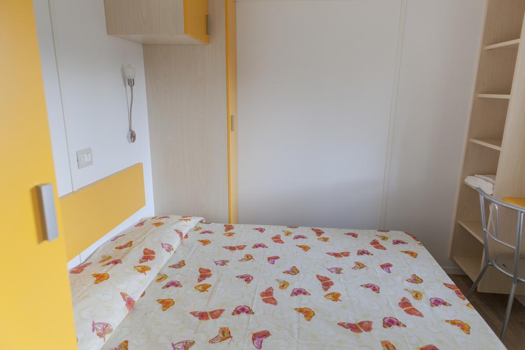 Camping Delfino Albenga Værelse billede