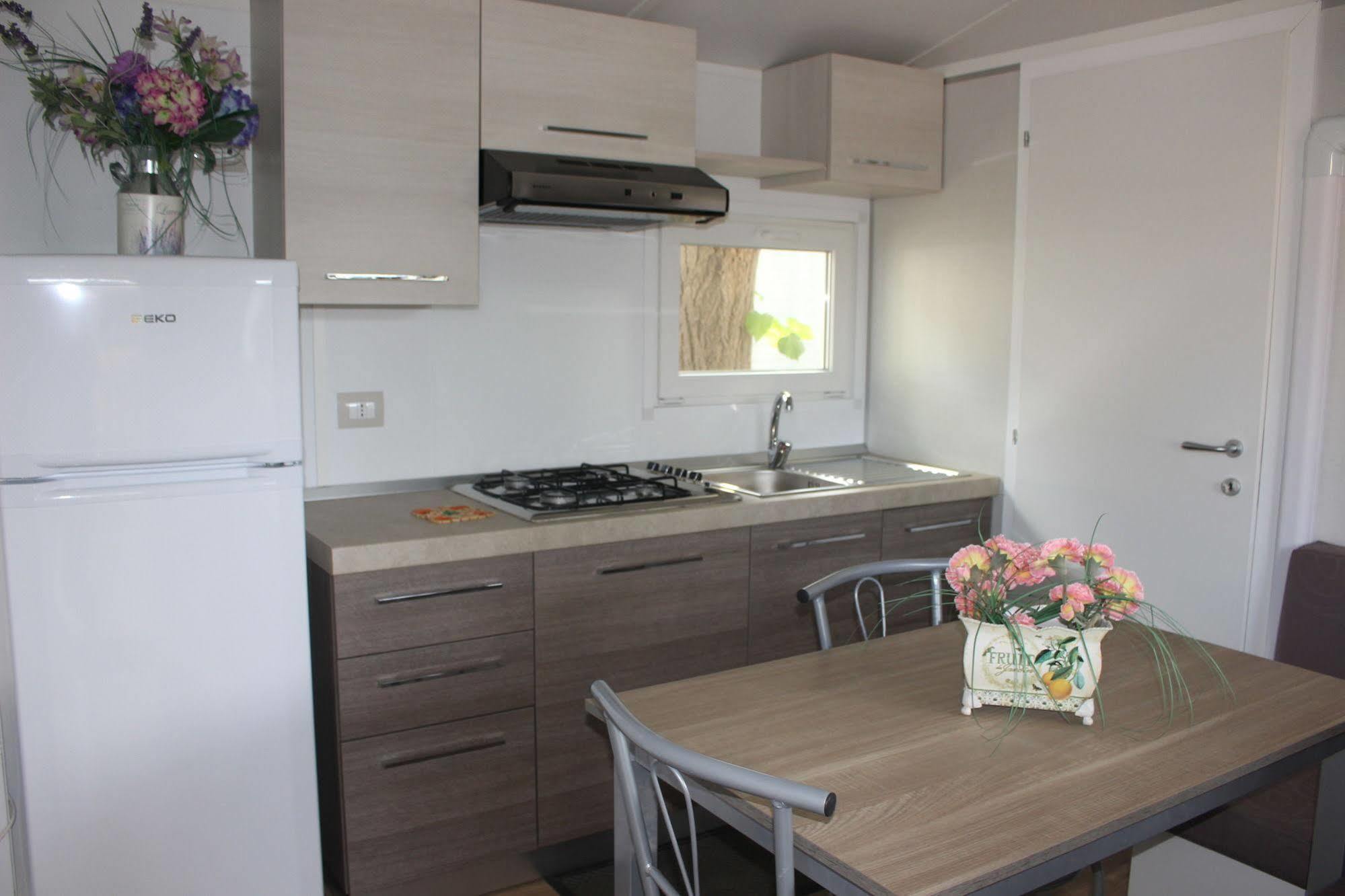 Camping Delfino Albenga Eksteriør billede